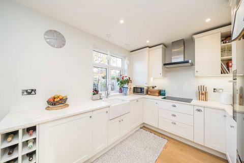 undefined, Manor Lane, Sunbury-On-Thames TW16