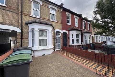 undefined, La Rose Lane, London N15