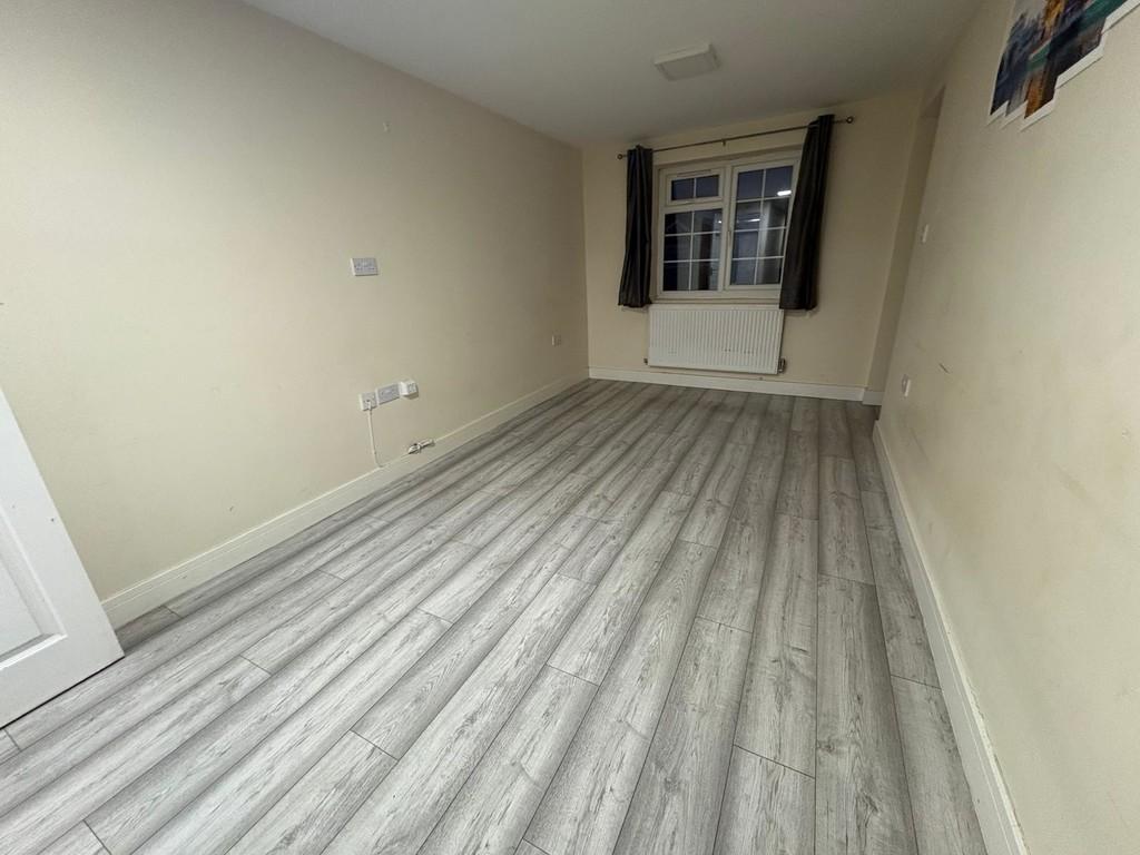 Whats App Image 2025-12-15 at 2.26.53 PM (3)