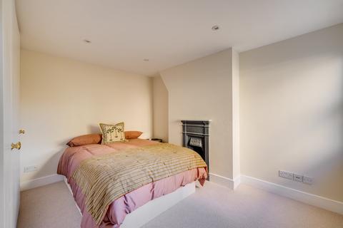 undefined, Sedlescombe Road, Fulham, London