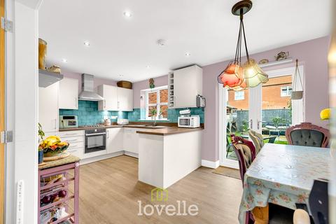 3 bedroom semi-detached house for sale, Runway Lane, Holton-le-Clay DN36