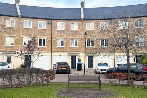 3 bedroom townhouse for sale - Baines Way, Grange Park, Northampton NN4