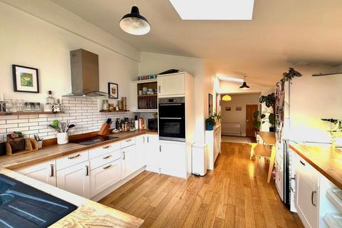 2 bedroom end of terrace house for sale, Old Town, Swindon SN1