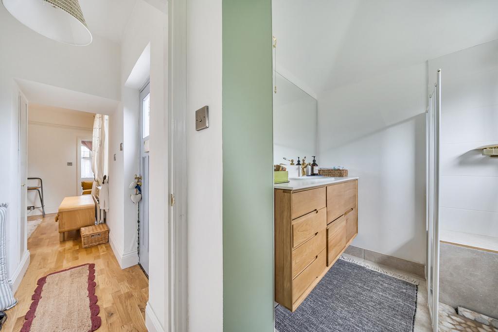 1387800-18-693c39...