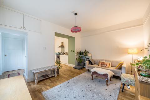 2 bedroom maisonette for sale, Woking Road, Guildford, GU1