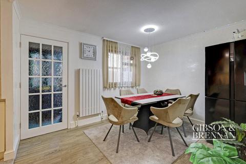 undefined, Delvins, Basildon, SS13