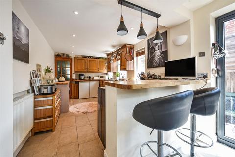 undefined, Waterloo Terrace, Anna Valley, Andover