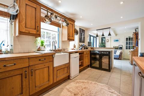 undefined, Waterloo Terrace, Anna Valley, Andover