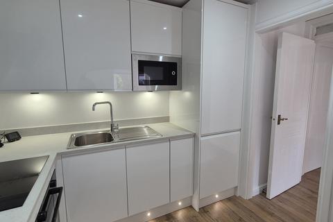 2 bedroom apartment to rent, Winnock Road, Colchester, CO1