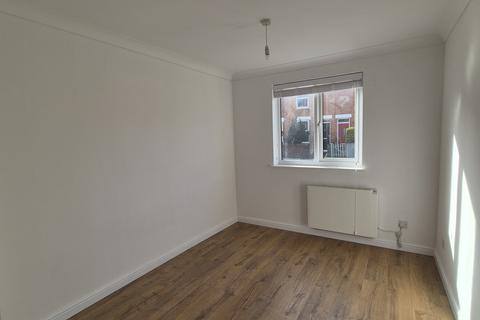 2 bedroom apartment to rent, Winnock Road, Colchester, CO1