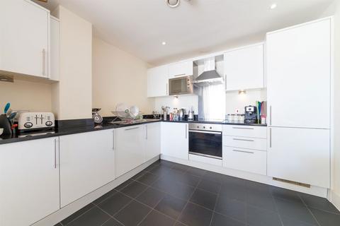 3 bedroom flat for sale, Paxton Point, Greenwich SE10