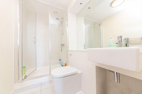 3 bedroom flat for sale, Paxton Point, Greenwich SE10