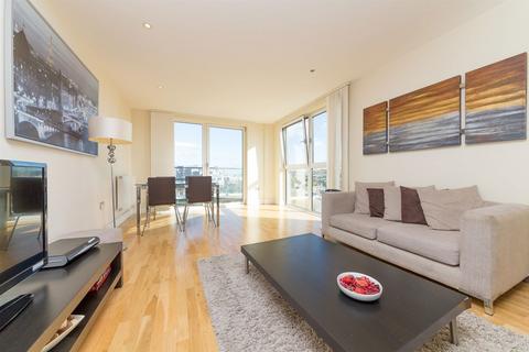 3 bedroom flat for sale, Paxton Point, Greenwich SE10