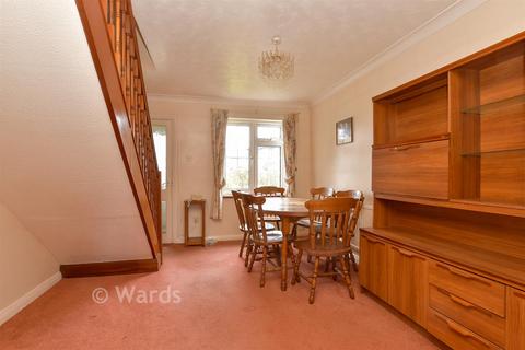 3 bedroom detached house for sale, Wemmick Close, Rochester ME1