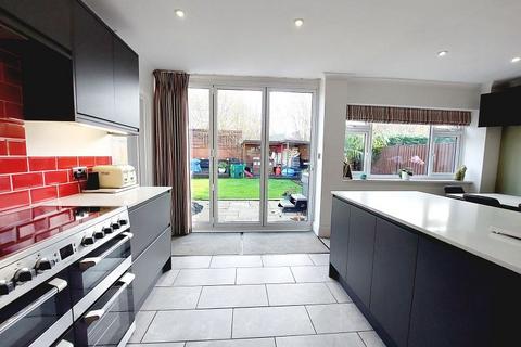 4 bedroom semi-detached house for sale, Kingston Road, Leatherhead KT22