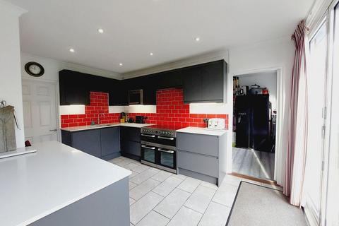 4 bedroom semi-detached house for sale, Kingston Road, Leatherhead KT22