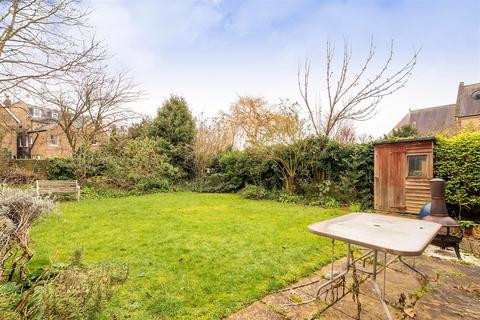 undefined, North Common Road, Ealing, W5