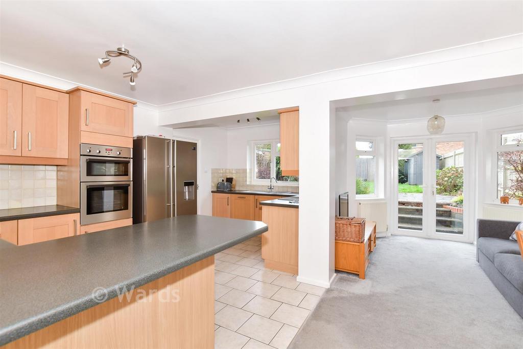 Kitchen/Breakfast Area