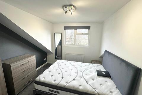 undefined, Stanhope Drive (room 5), West Yorkshire LS18