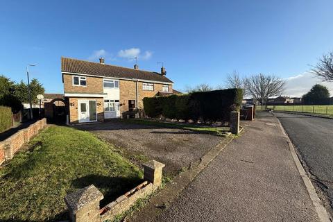 3 bedroom end of terrace house for sale, Grove Road, Houghton Regis, Bedfordshire, LU5 5PF