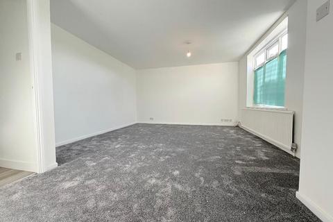 3 bedroom end of terrace house for sale, Grove Road, Houghton Regis, Bedfordshire, LU5 5PF