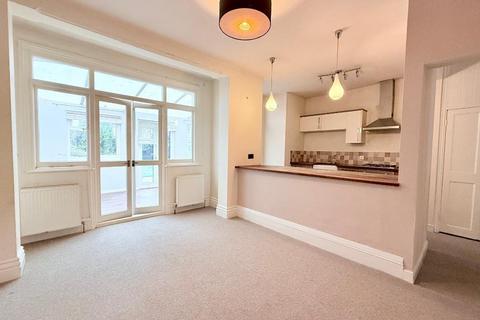 undefined, Brightwell Avenue, Westcliff on Sea, Essex, SS0 9EG