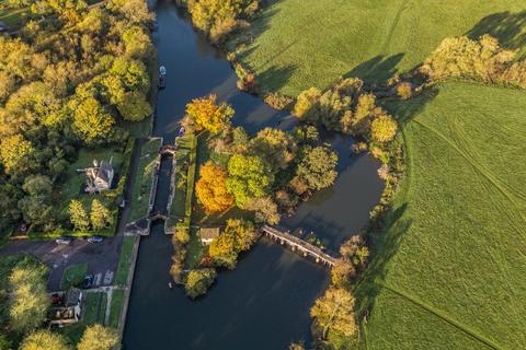 undefined, Eynsham Lock, Swinford, Witney, Oxfordshire, OX29