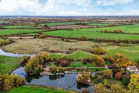 undefined, Rushey Lock, Buckland Marsh, Faringdon, Oxfordshire, SN7