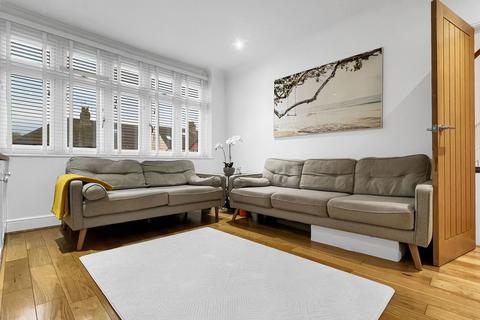 3 bedroom semi-detached house for sale, St. Andrews Road, Coulsdon CR5