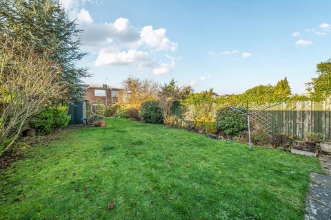 undefined, Leafields, Dunstable LU5