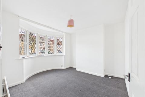 3 bedroom terraced house to rent, Carmelite Road, Harrow HA3