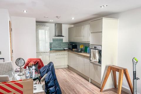 undefined, Liverpool L1