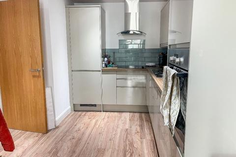 undefined, Liverpool L1