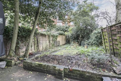 undefined, Queen Elizabeth's Walk, London, N16