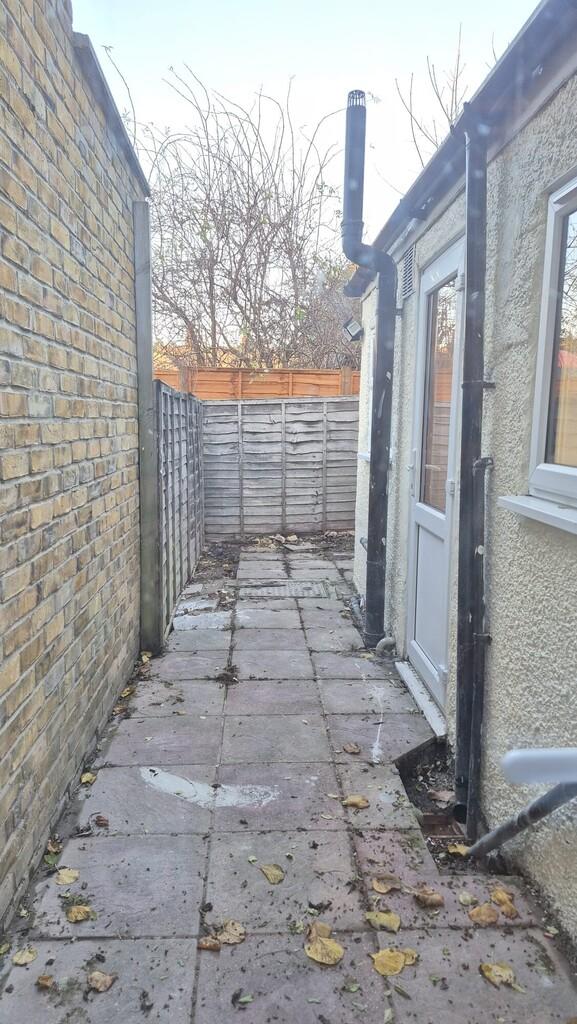 C43ed571-54db-4208-a