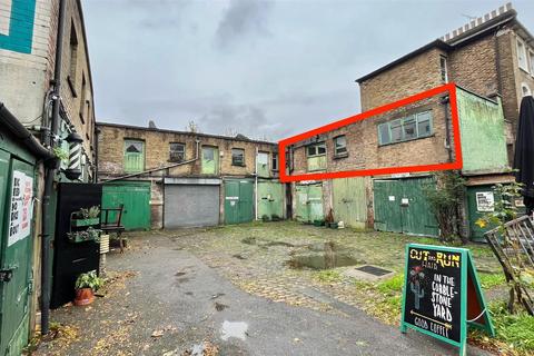 Industrial unit to rent, 1-3 Bouverie Rd Harrow HA1 4HB