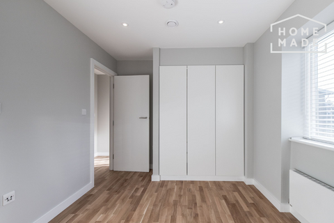 undefined, Willesden Lane, NW2