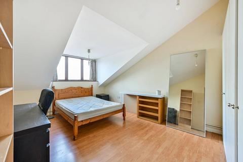 3 bedroom flat to rent, Old London Road, Kingston, Kingston upon Thames, KT2