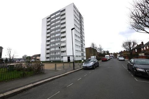 2 bedroom flat for sale, Janson Close, London, E15
