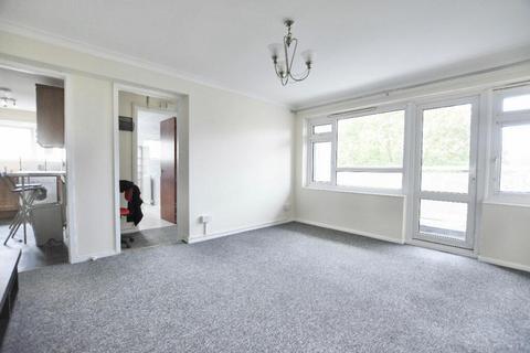 2 bedroom flat for sale, Janson Close, London, E15