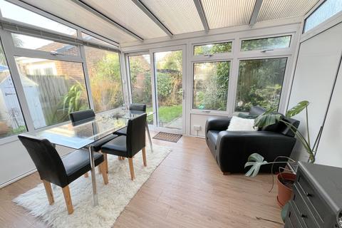 2 bedroom semi-detached house for sale, Parham Close, New Milton, Hampshire. BH25 5XB