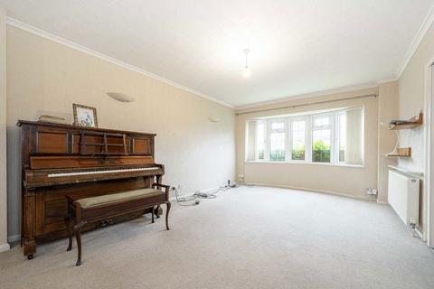 3 bedroom house for sale, Birchwood Grove, Hampton TW12
