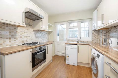 3 bedroom house for sale, Birchwood Grove, Hampton TW12