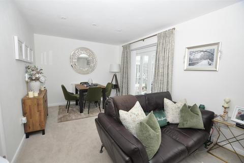 3 bedroom detached house for sale, Wetherel Road, Burton-On-Trent DE15