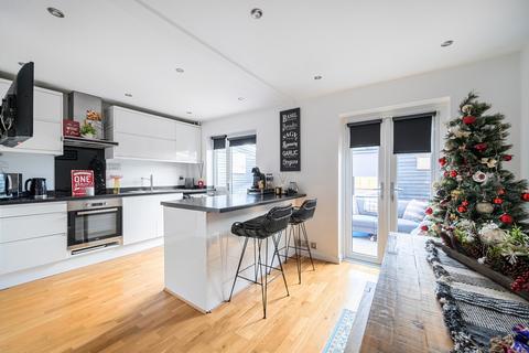 Denby Way, Reading RG30