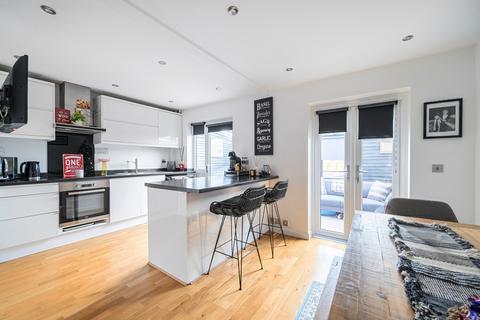 3 bedroom end of terrace house for sale, Denby Way, Reading RG30