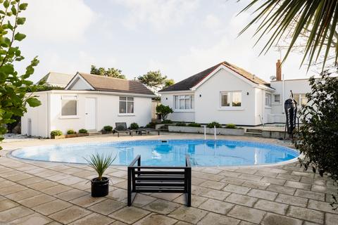 3 bedroom detached bungalow to rent, La Rue Du Pont Marquet, St. Brelade, Jersey