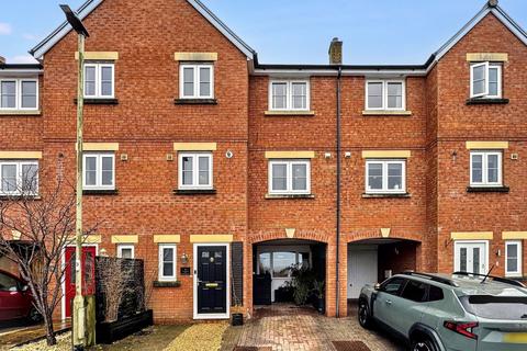 Devonshire Rise, Tiverton, EX16