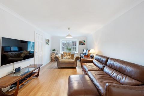 undefined, Elvin Close, Telford TF4