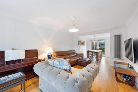undefined, Elvin Close, Telford TF4